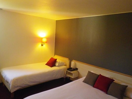 Junior-Triple room